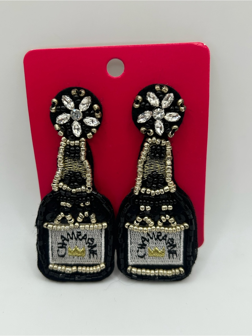 🆕 Black and Gold Beaded Champagne Bottle Drop Earrings 🍾